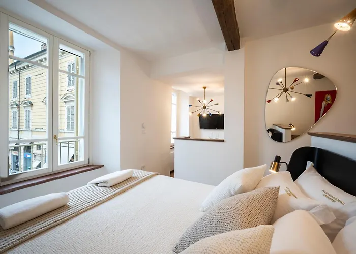 Konukevi Palazzo Garibaldi Luxury &